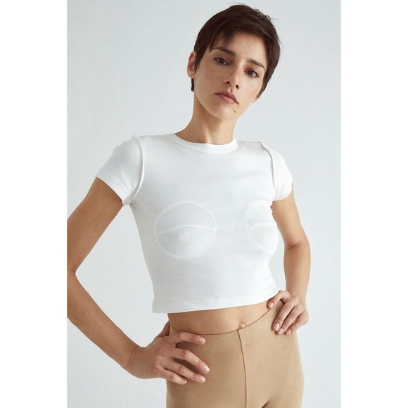 Orseund Iris Tops - Orseund Iris circle bust tee